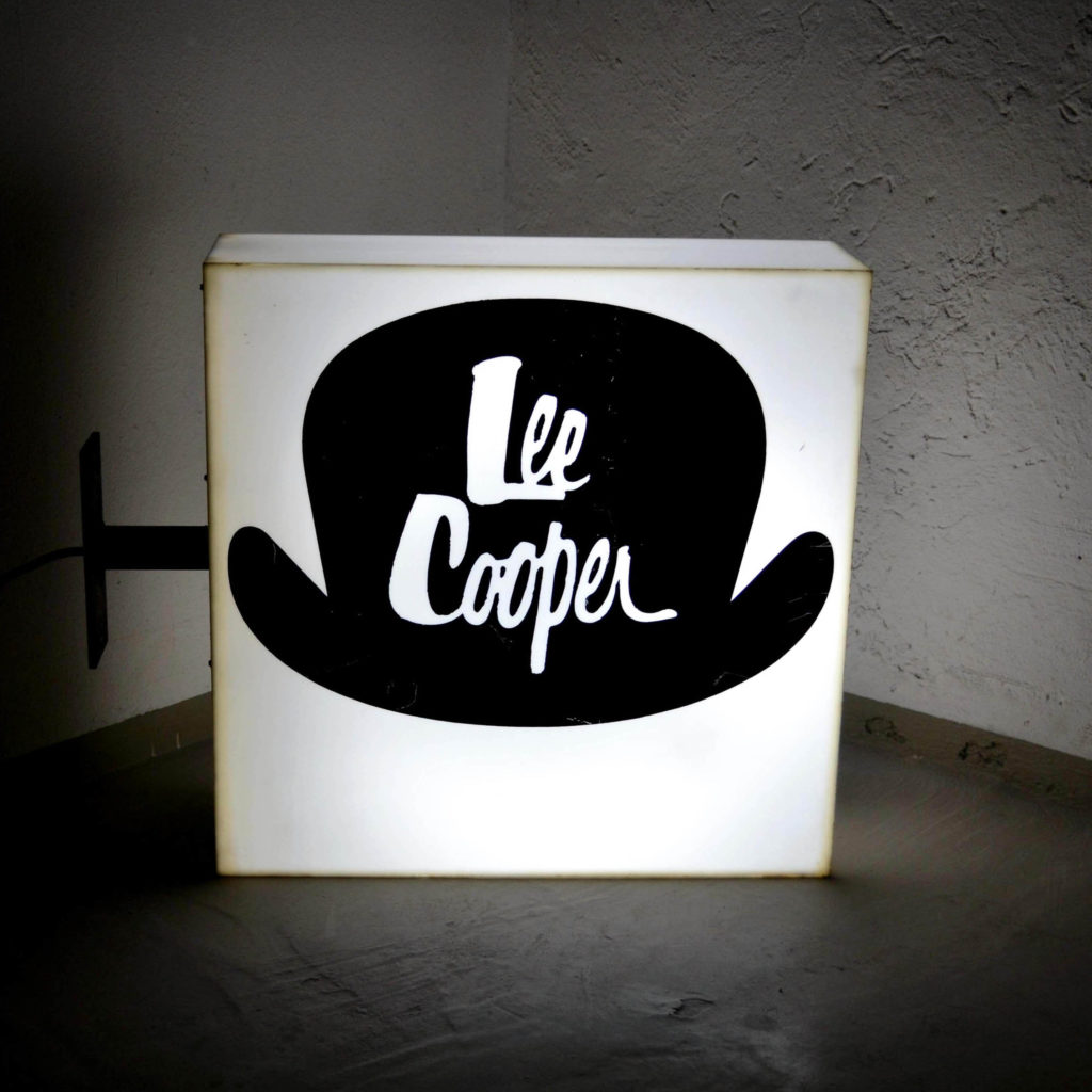 Jeans Lee Cooper enseigne lumineuse des années 1970