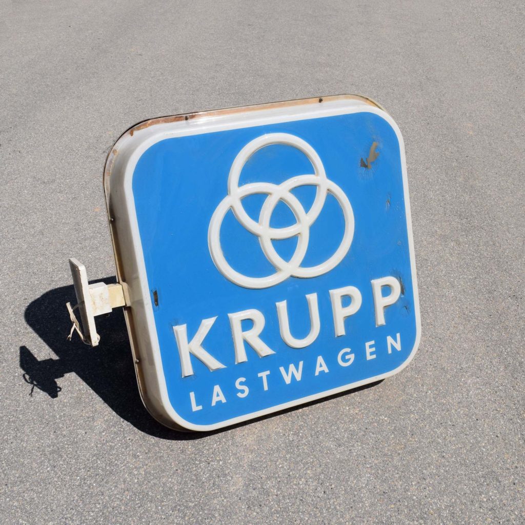 Enseigne lumineuse camions Krupp