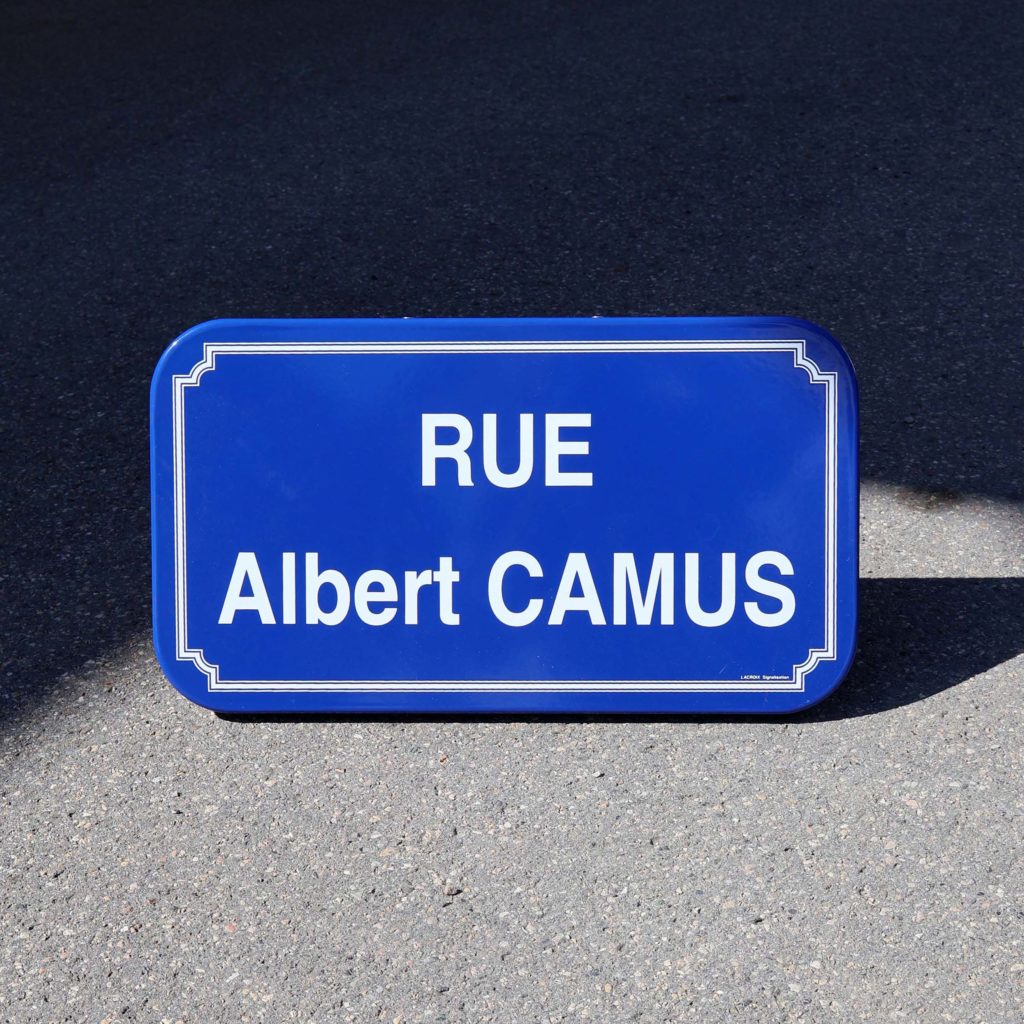Plaque de rue Albert Camus French street sign cobalt blue porcelain enamel. Plaque de rue pour honorer le romancier Français.