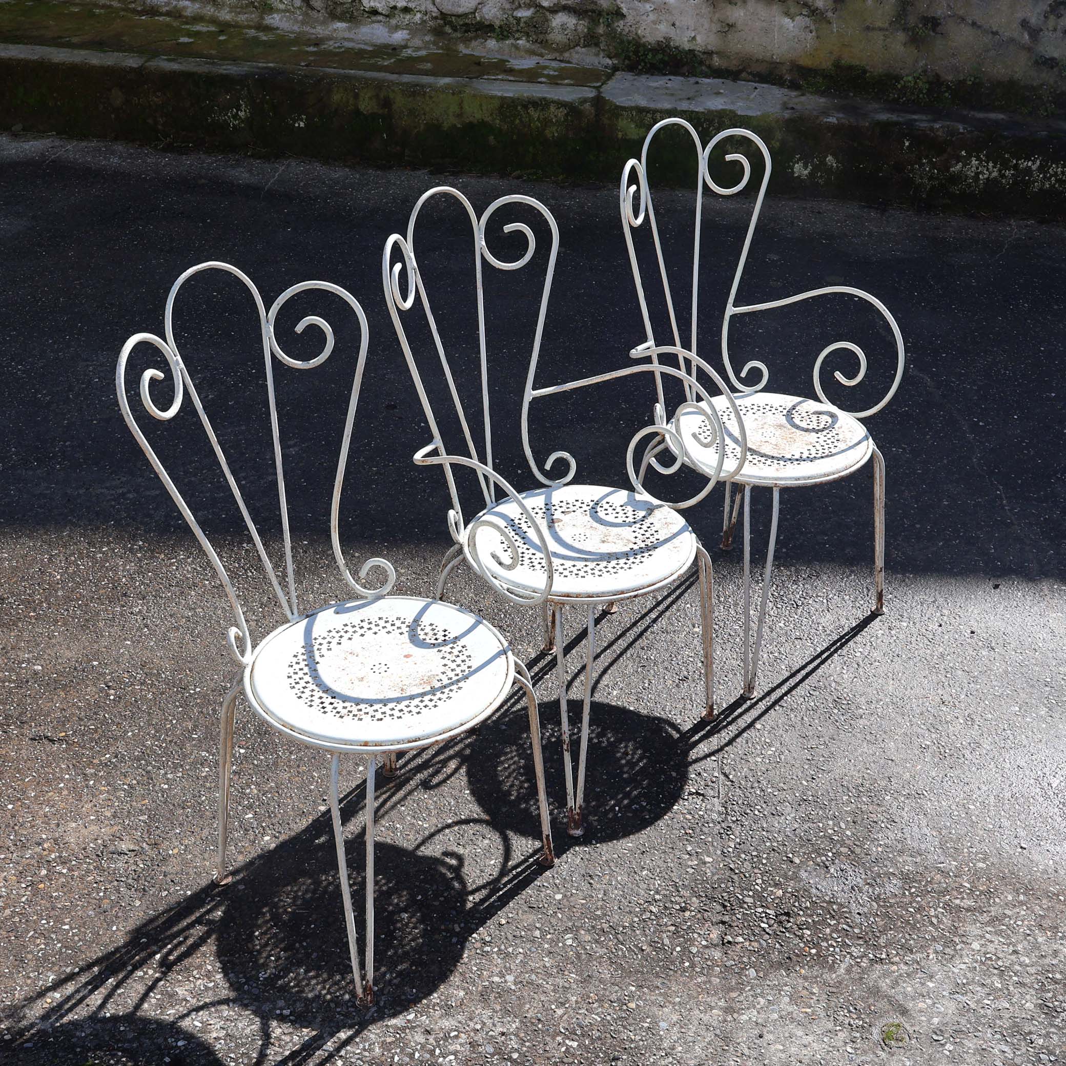 3 chaises de jardin de style romantique, en fer forgé des années 1960 à 70