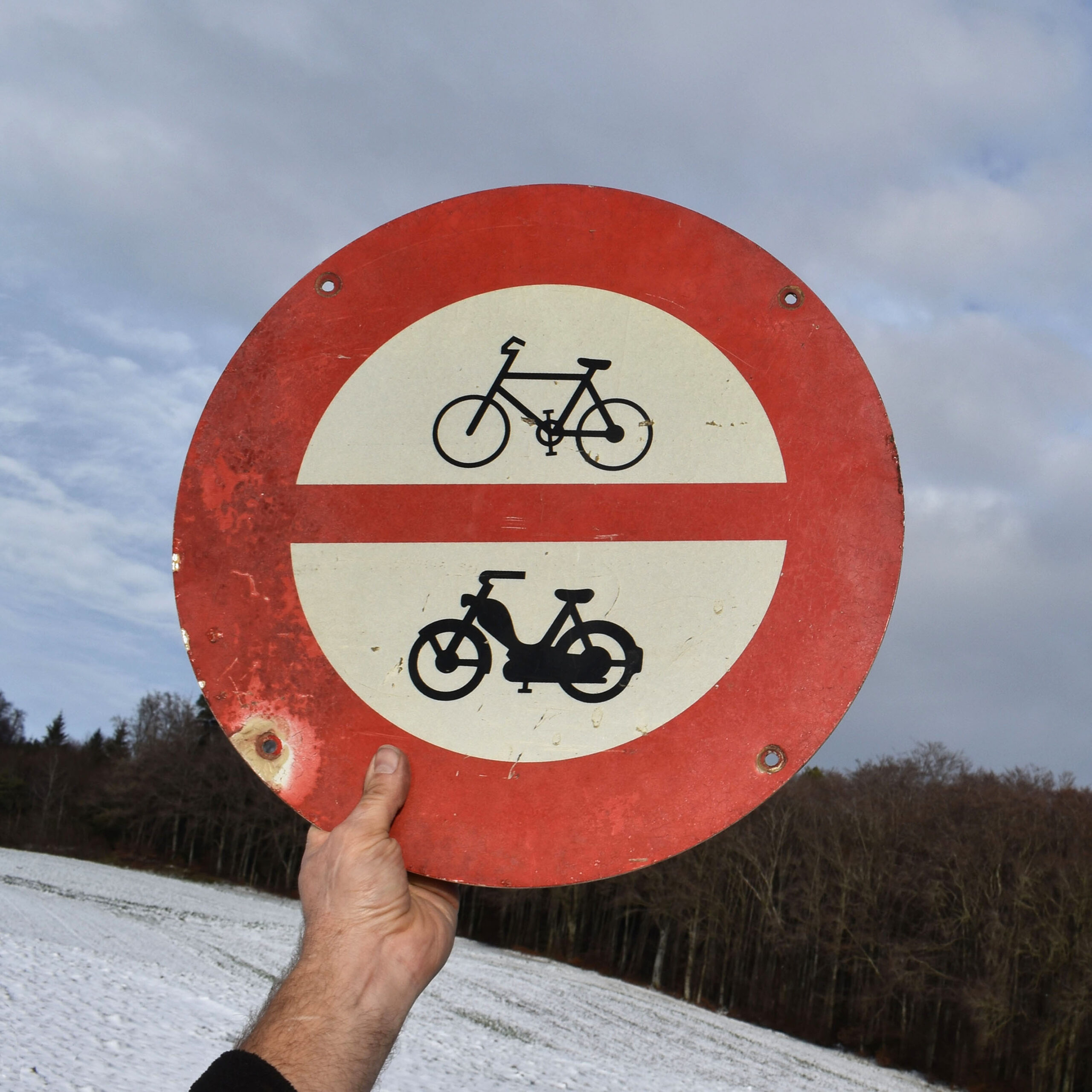panneau-signalisation-vintage-dessin-velo-cyclomoteur-mobylette