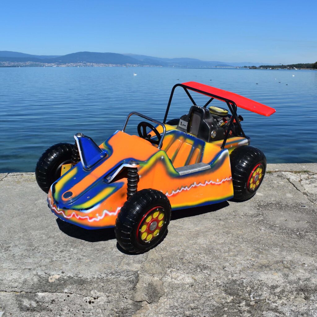 Sujet de manège vintage 80's voiture